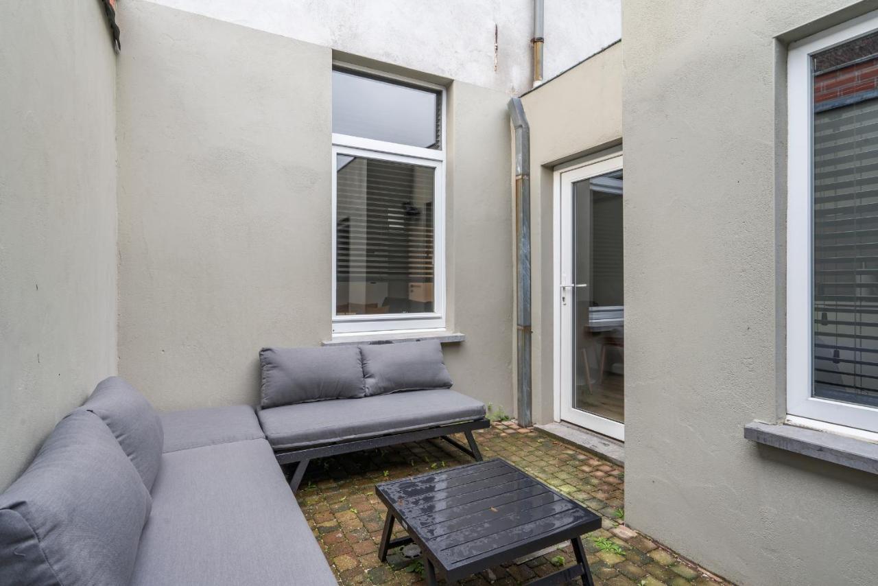 Appartement Cosy, Furnished & Renovated Flat With Outside Lounge à Gand Extérieur photo