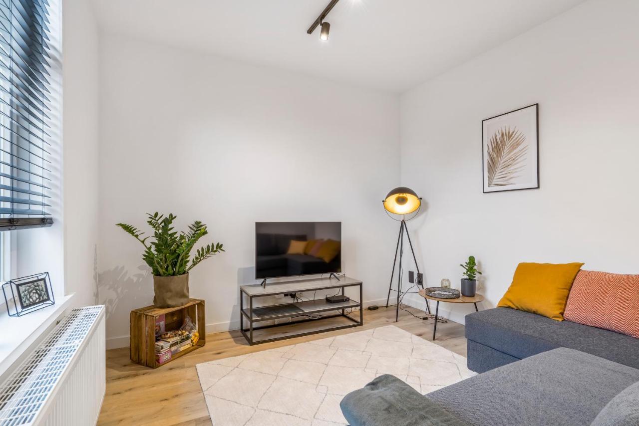 Appartement Cosy, Furnished & Renovated Flat With Outside Lounge à Gand Extérieur photo